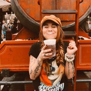 Meet your Posher, Taylor